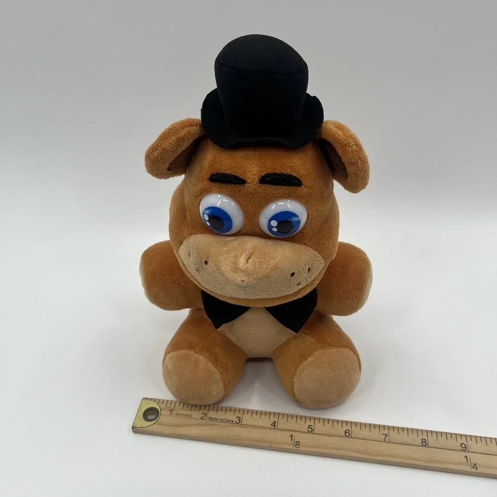 Five Nights at Freddy's Plush Toy Freddy Fazbear 2016 10